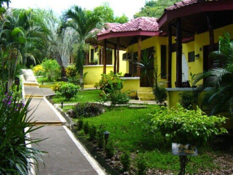 El Milagro Hotel Tamarindo Exterior foto